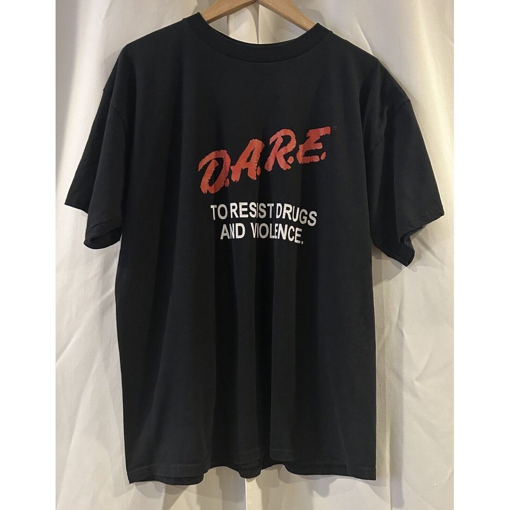 VTG D.A.R.E. Resist Drugs and‎ Violence Black Short Sleeve Shirt Men's XL